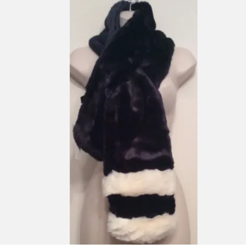 Fifth Avenue Scarf